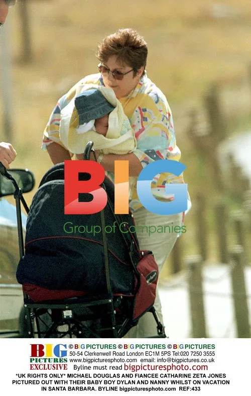 Michael Douglas and Catharine Zeta Jones on vacation with baby