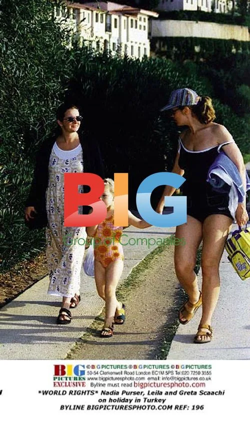 Nadia Purser, Leila and Greta Scaachi on vacation in Turkey