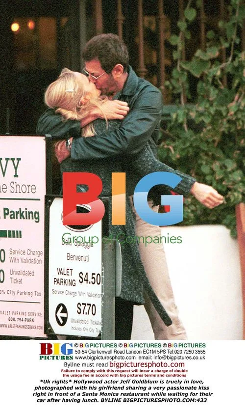 Jeff Goldblum Shares Passionate Kiss with Girlfriend