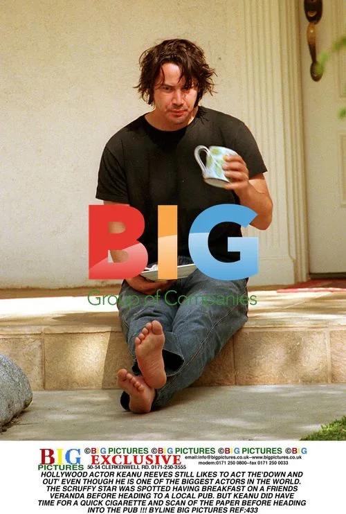 Keanu Reeves Spotted Relaxing