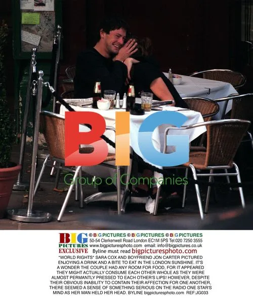 Sara Cox and Boyfriend Jon Carter Intimate Outdoor Moment