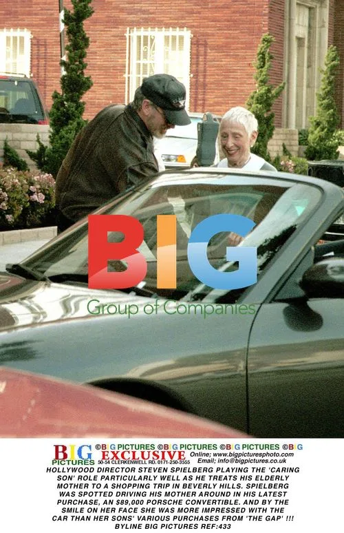 Steven Spielberg Shops With Mother