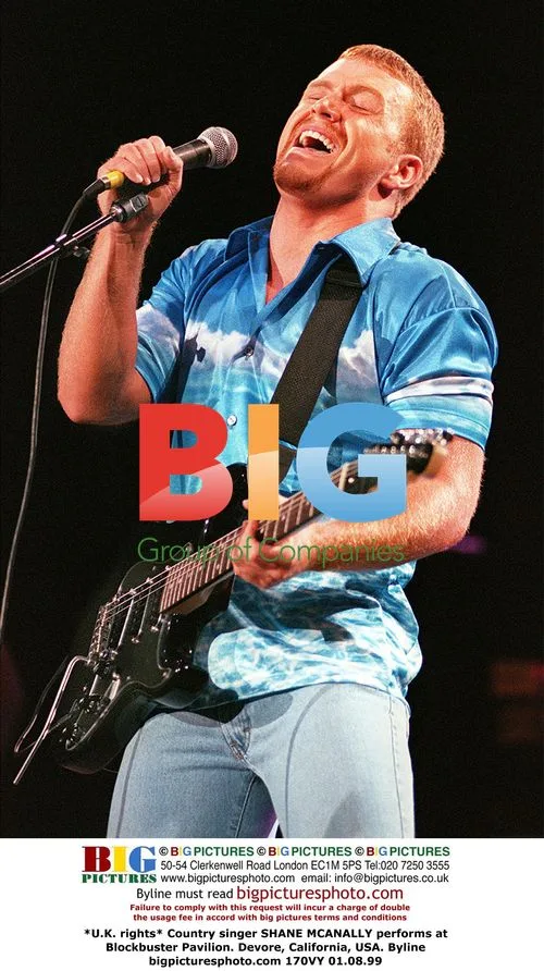 Shane McAnally Performs at Blockbuster Pavilion