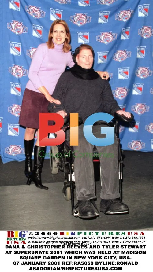 DANA & CHRISTOPHER REEVES AT SUPERSKATE 2001