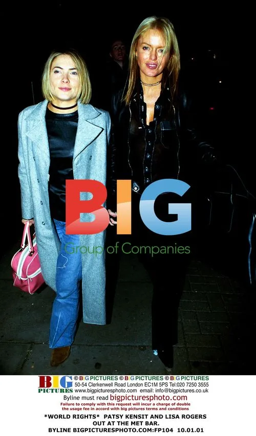 PATSY KENSIT AND LISA ROGERS AT THE MET BAR