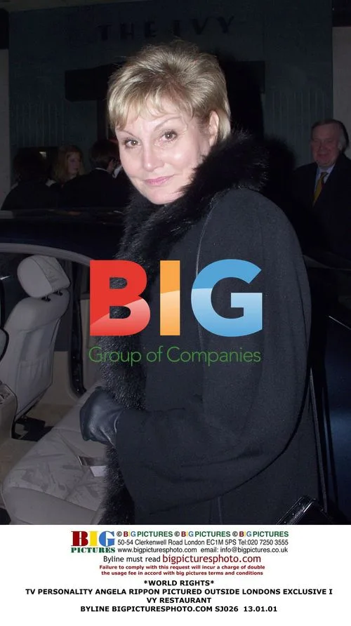 Angela Rippon Outside Ivy Restaurant