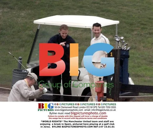 Manchester United Team Enjoys Golf Break in Spain