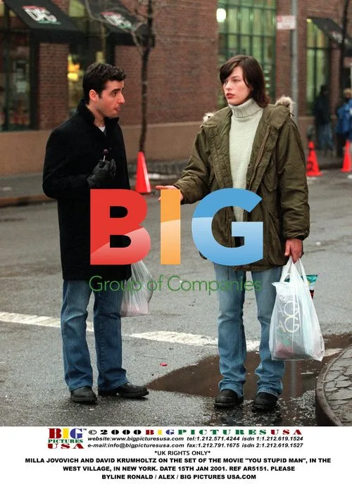 MILLA JOVOVICH and DAVID KRUMHOLTZ on movie set