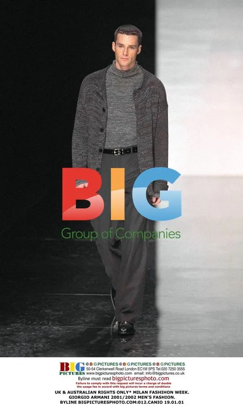 Giorgio Armani Men's Fashion 2001/2002
