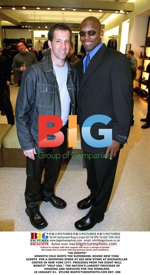 Kenneth Cole Hosts NY Giants for Charity