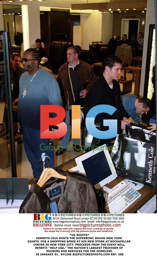 Kenneth Cole Hosts Giants for Shopping Spree