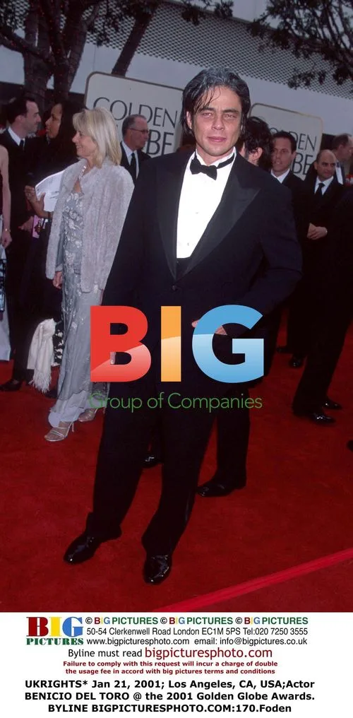 Benicio Del Toro at 2001 Golden Globes
