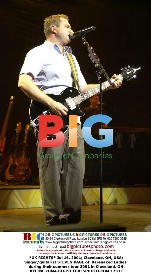 Barenaked Ladies Singer Steven Page Performs on 2001 Tour