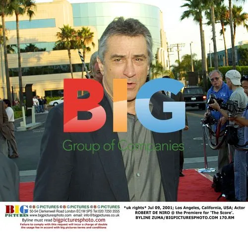Robert De Niro and Angela Bassett at 'The Score' Premiere