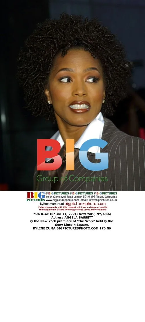 Angela Bassett at 'The Score' Premiere