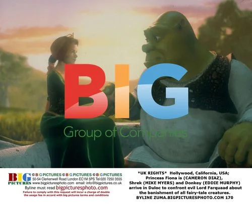 Shrek confronts Lord Farquaad in Duloc