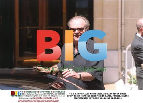 Jack Nicholson and Lara Flynn Boyle Shop in Paris