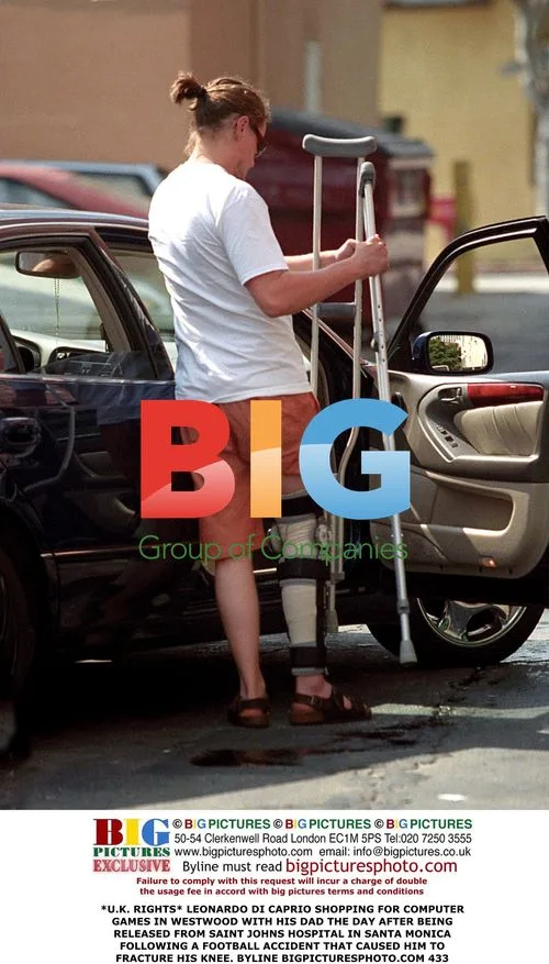 Leonardo DiCaprio Shopping in Westwood
