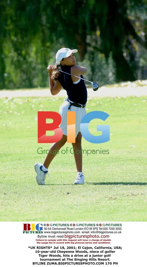 Cheyenne Woods, Tiger Woods' niece, playing golf