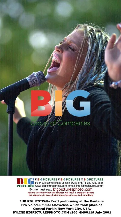 Willa Ford Performing at Pantene Pro-Voice Showcase