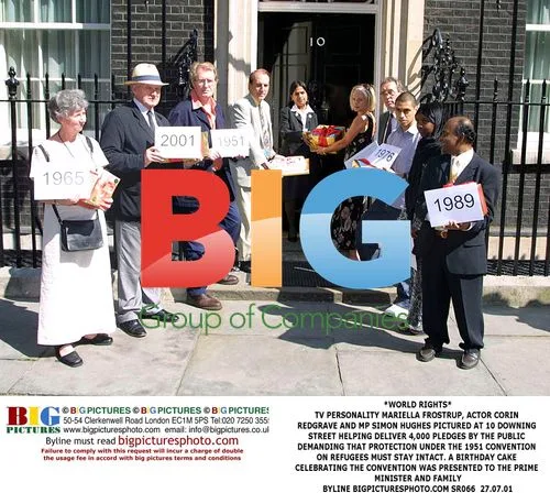 Celebrities Deliver Refugee Pledges to 10 Downing Street