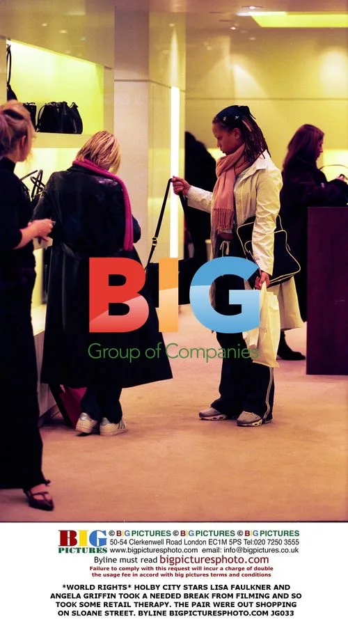 HOLBY CITY Stars Lisa Faulkner and Angela Griffin Shopping