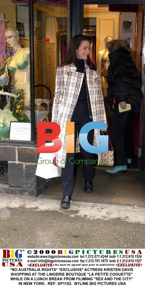 Kristen Davis Shopping at Lingerie Boutique