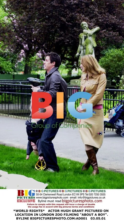 Hugh Grant at London Zoo for "About a Boy"