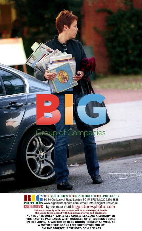 Jamie Lee Curtis Carries Children's Books
