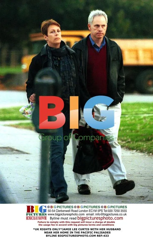 Jamie Lee Curtis and Husband in Pacific Palisades