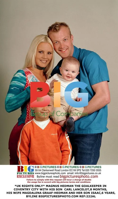 Magnus Hedman and family
