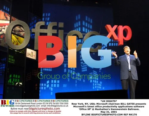 Bill Gates presents Microsoft Office XP