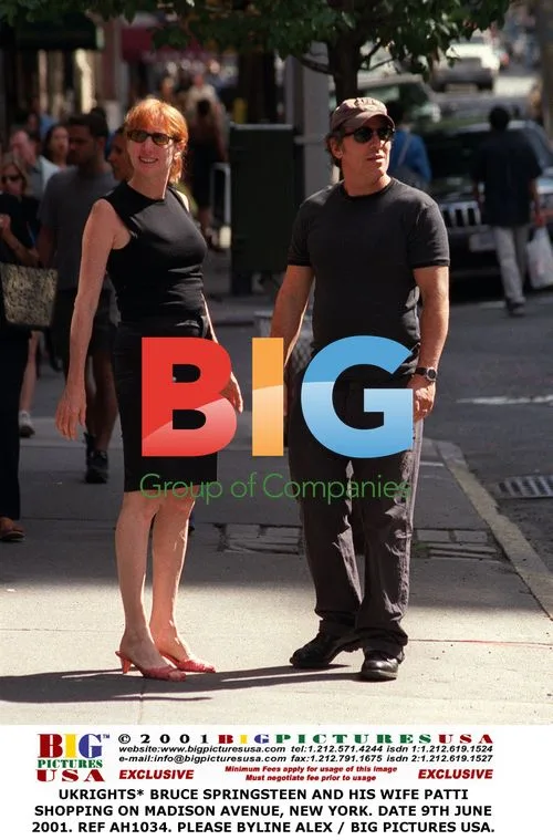 Bruce Springsteen and Patti Shopping in NYC