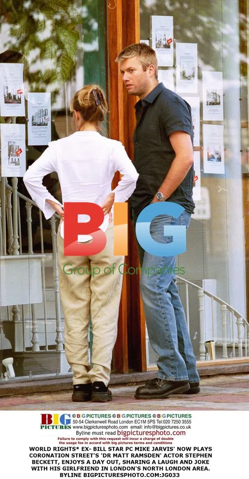 Stephen Beckett and girlfriend in London