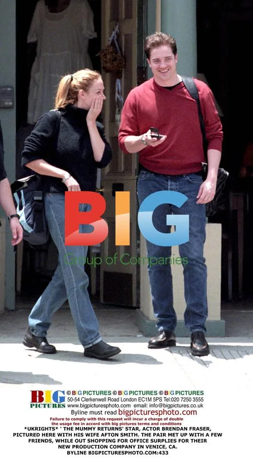 Brendan Fraser and Wife Afton Smith Shopping in Venice, CA