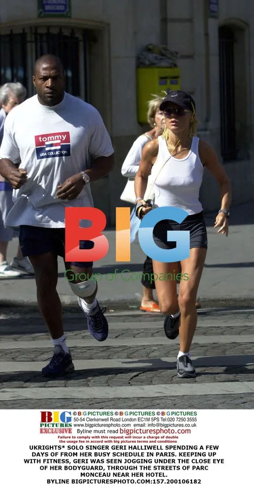 Geri Halliwell Jogging in Paris