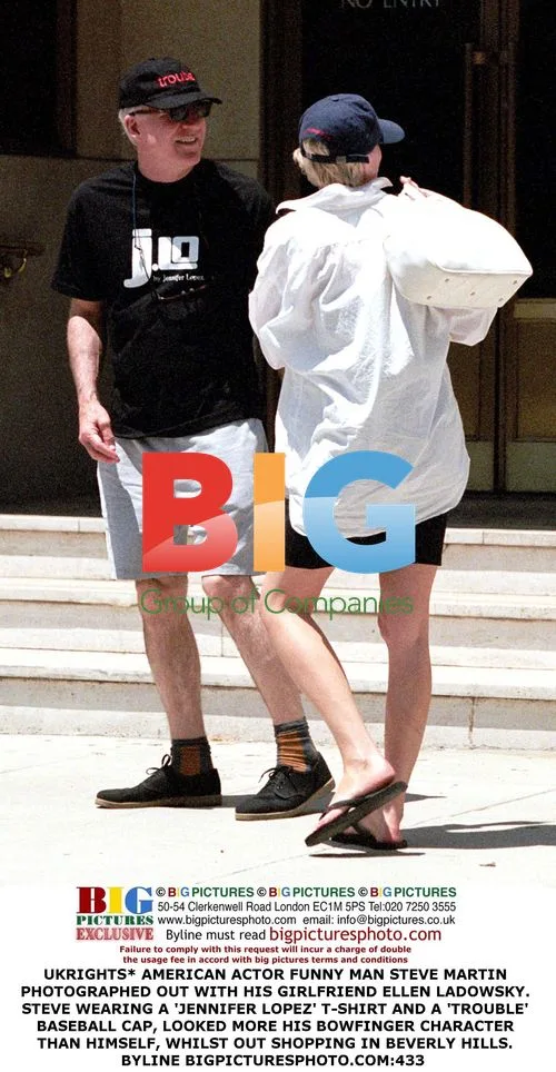 Steve Martin Photographed Out With Girlfriend