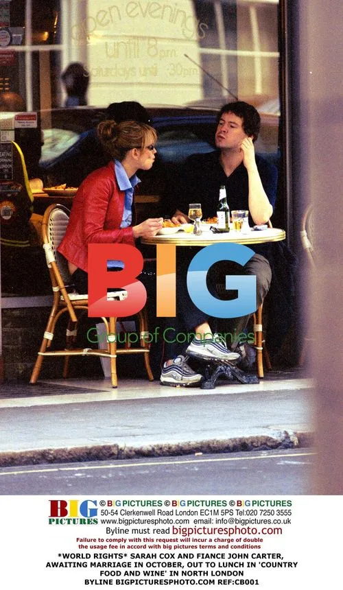 Sarah Cox and Fiance John Carter Out to Lunch