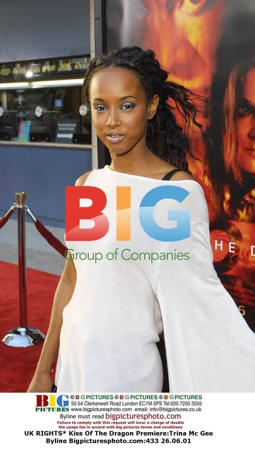 Trina Mc Gee at Kiss Of The Dragon Premiere