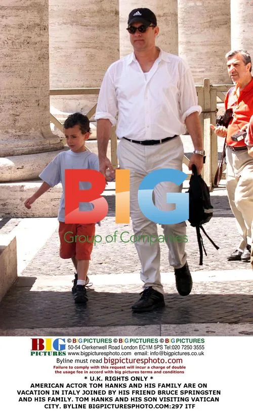 Tom Hanks and Family Vacation in Italy