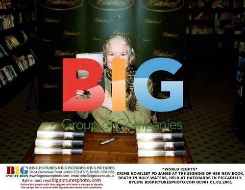 PD James Signs New Book 'Death in Holy Waters'