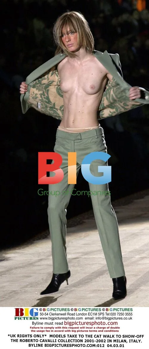 Roberto Cavalli Collection 2001-2002 in Milan