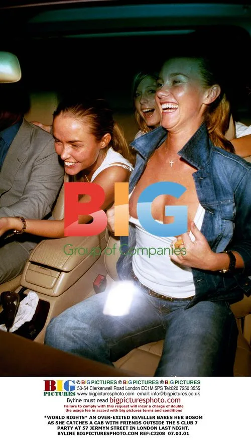 S Club 7 Party Reveler Flashes