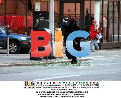 Whoopie Goldberg and Boyfriend Shopping in NYC