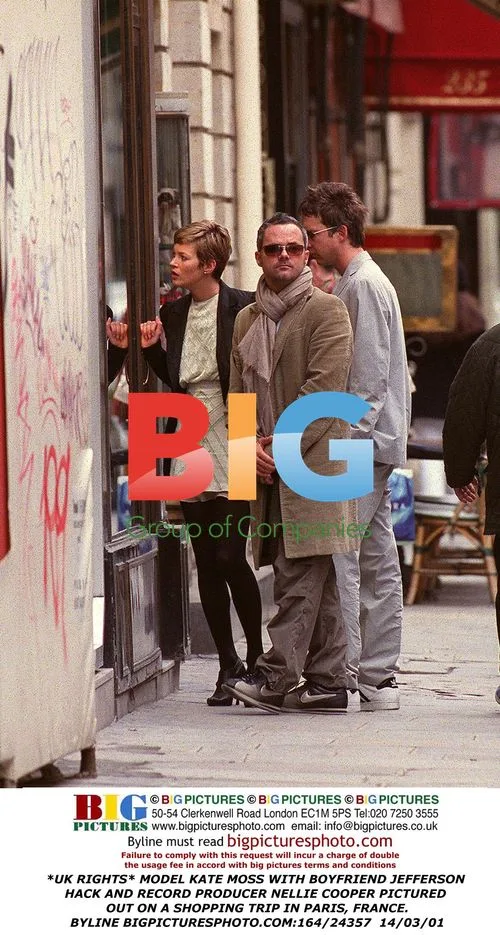 Kate Moss and friends shopping in Paris