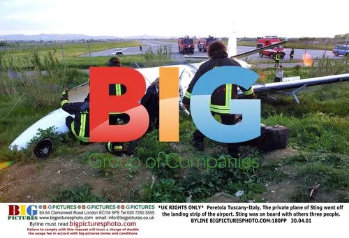 Sting's private plane goes off landing strip