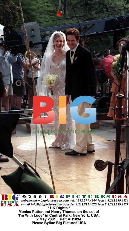 Monica Potter and Henry Thomas on 'I'm With Lucy' set