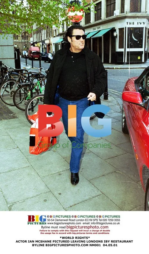 Ian McShane Leaving Ivy Restaurant