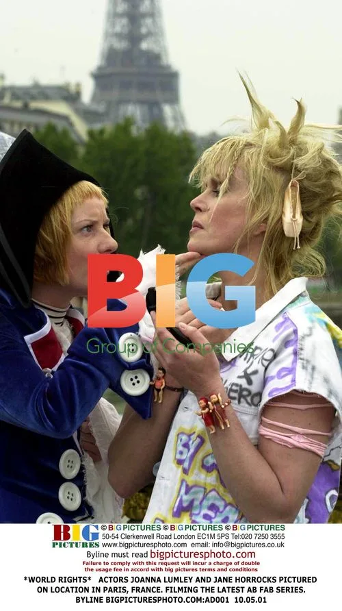 Joanna Lumley and Jane Horrocks Filming AB FAB in Paris