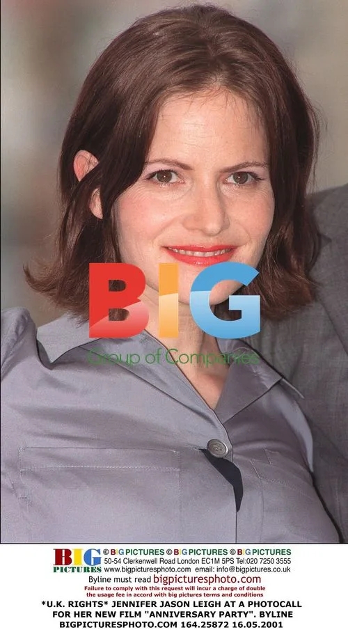Jennifer Jason Leigh at "Anniversary Party" Photocall